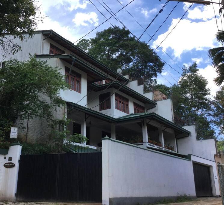 Reverie Hill Bungalow, Kandy Ngoại thất bức ảnh